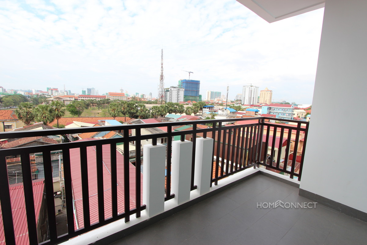 Fantastic 2 Bedroom Apartment in Tonle Bassac | Phnom Penh Real Estate