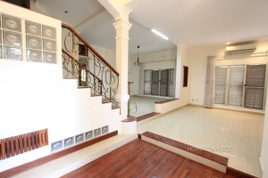 Comfortable 3 Bedroom Villa in Boeung Tumpun | Phnom Penh Real Estate