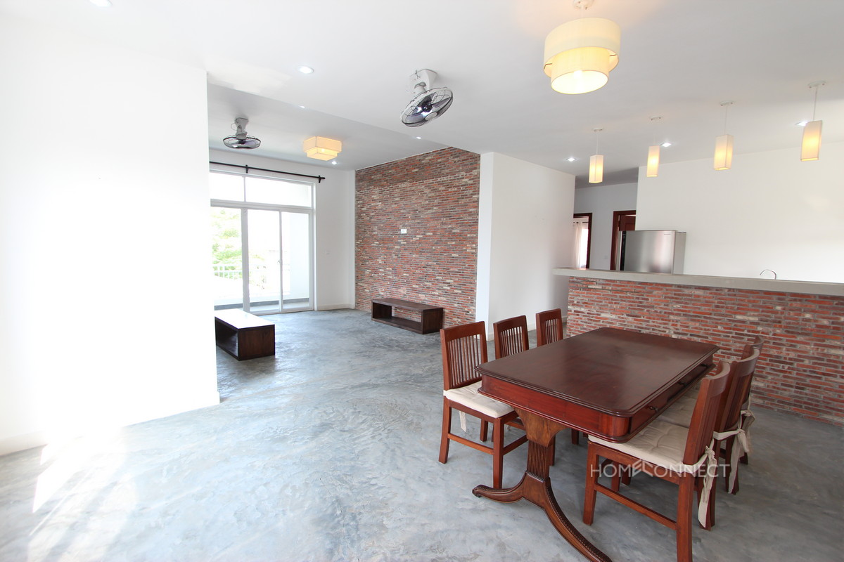 Pleasant 3 Bedroom Apartment in Tonle Bassac | Phnom Penh Real Estate