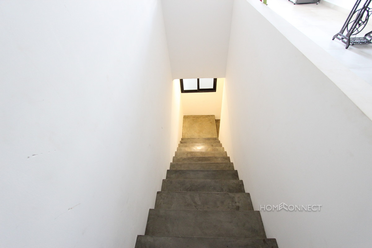 Newly Renovated Two Bedroom Apartment Beside the National Museum | Phnom Penh Real Estate