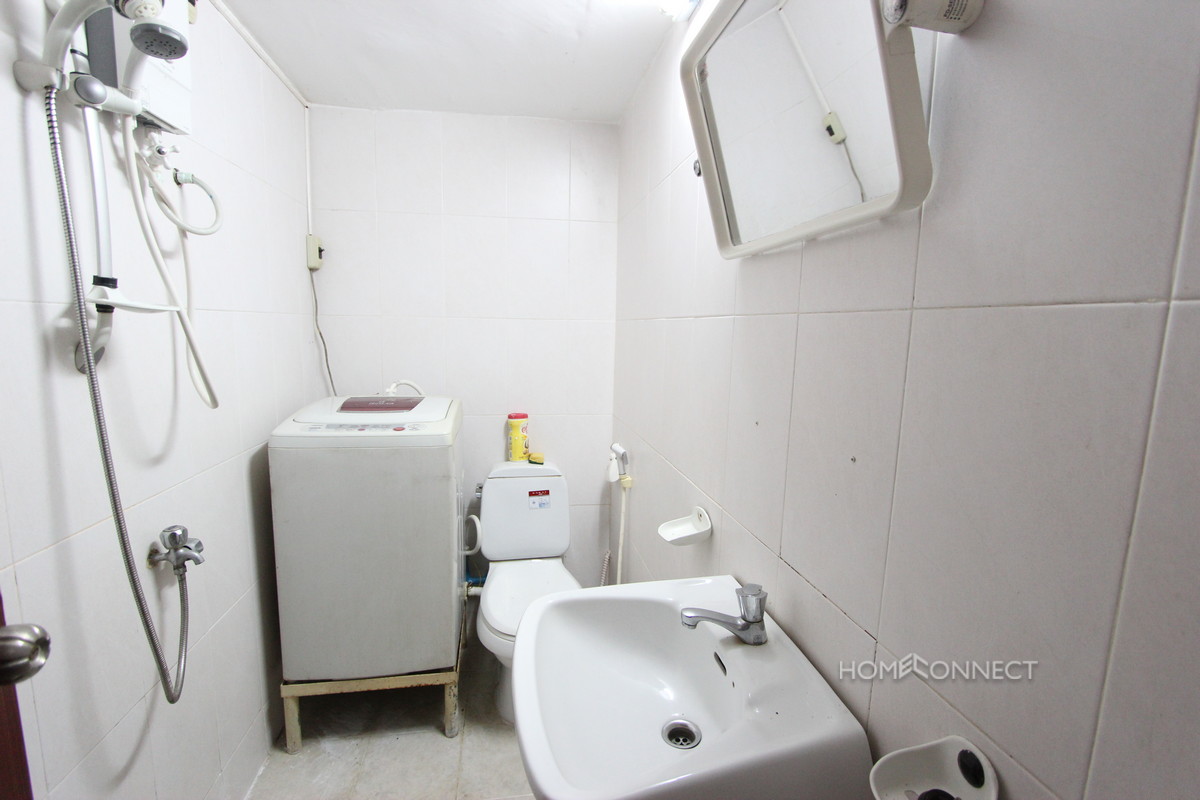 Large Balcony 2 Bedroom Apartment Close to Riverside | Phnom Penh Real Estate