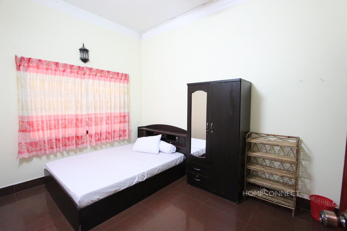 Large Balcony 2 Bedroom Apartment Close to Riverside | Phnom Penh Real Estate