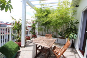 Colonial 2 Bedroom Apartment Near Riverside For Sale | Phnom Penh Real Estate