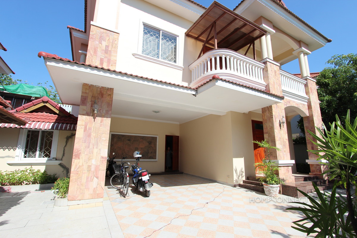 Private Pool 4 Bedroom Villa For Rent In Tonle Bassac | Phnom Penh Real Estate