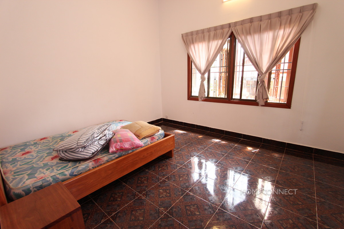 Large and Spacious 3 Bedroom Apartment in Tonle Bassac | Phnom Penh Real Estate