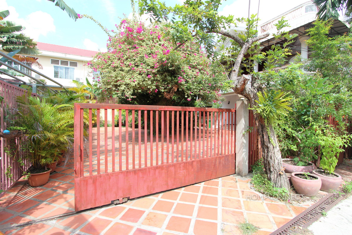 Secure 5 Bedroom Family Villa in BKK1 | Phnom Penh Real Estate