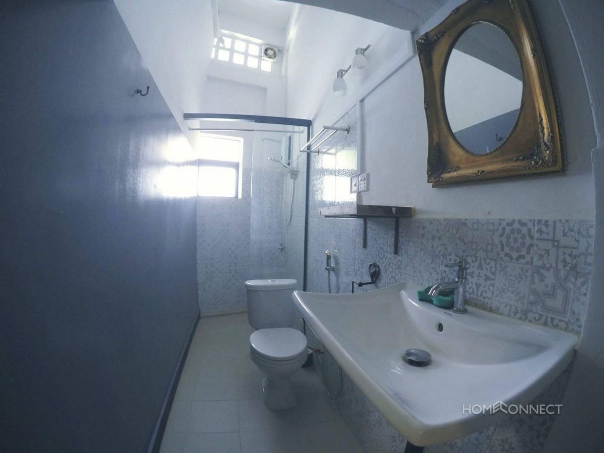 Renovated 1 Bedroom Apartment For Rent Beside The Royal Palace | Phnom Penh Real Estate