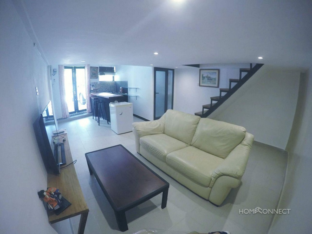 Renovated 1 Bedroom Apartment For Rent Beside The Royal Palace | Phnom Penh Real Estate