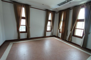 Large Residential/Commercial Villa in the Heart of BKK1 | Phnom Penh Real Estate