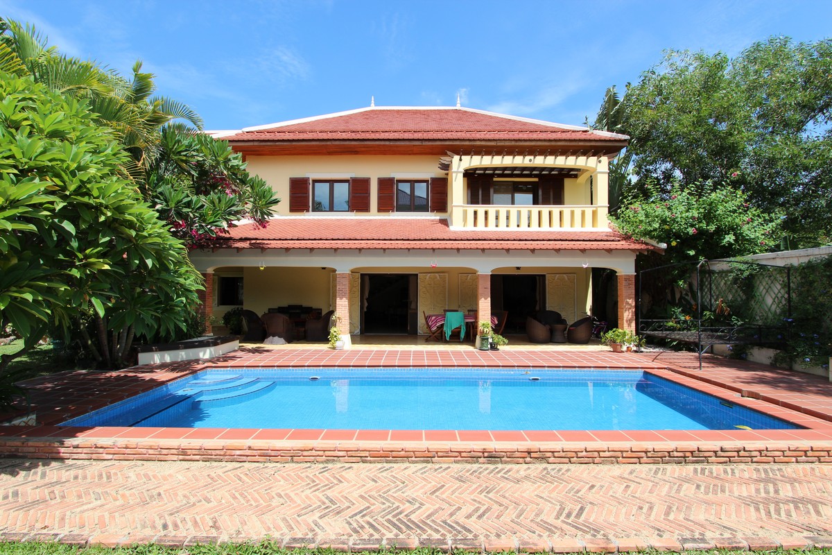 Beautiful 5 Bedroom Villa With Pool & Garden Near Northbridge | Phnom Penh Real Estate