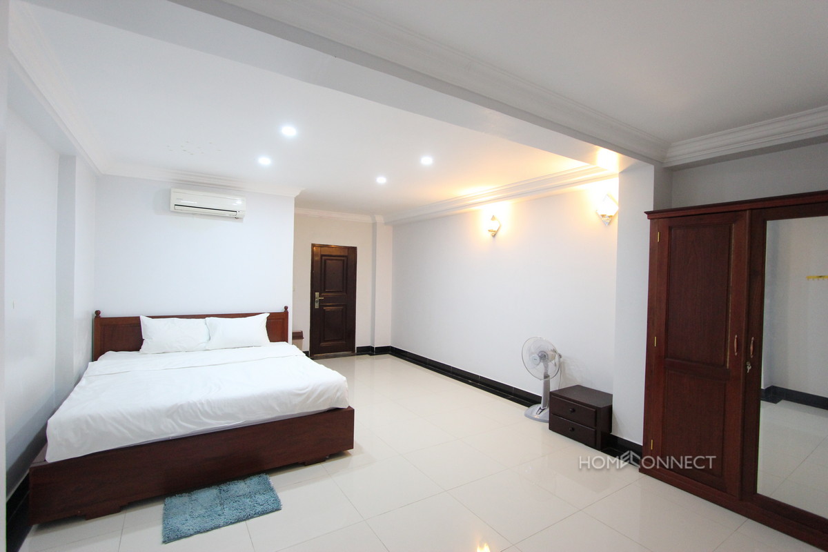 Huge Serviced Apartment 4 Bedrooms 5 Bathrooms in BKK3 | Phnom Penh Real Estate