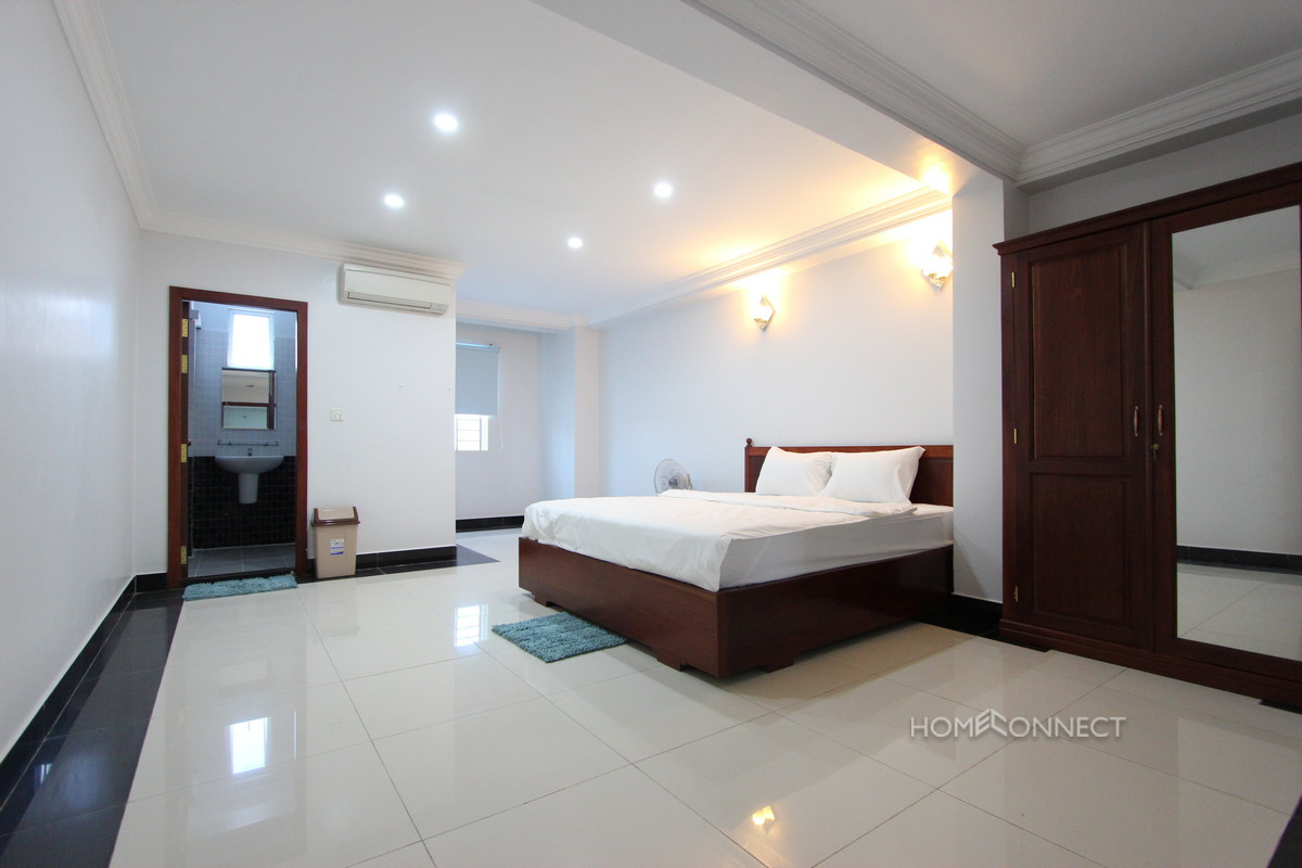 Huge Serviced Apartment 4 Bedrooms 5 Bathrooms in BKK3 | Phnom Penh Real Estate