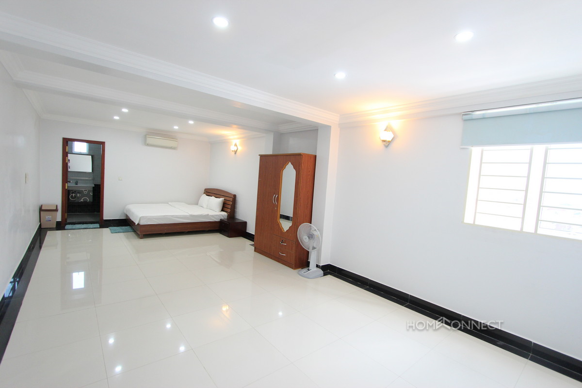 Huge Serviced Apartment 4 Bedrooms 5 Bathrooms in BKK3 | Phnom Penh Real Estate