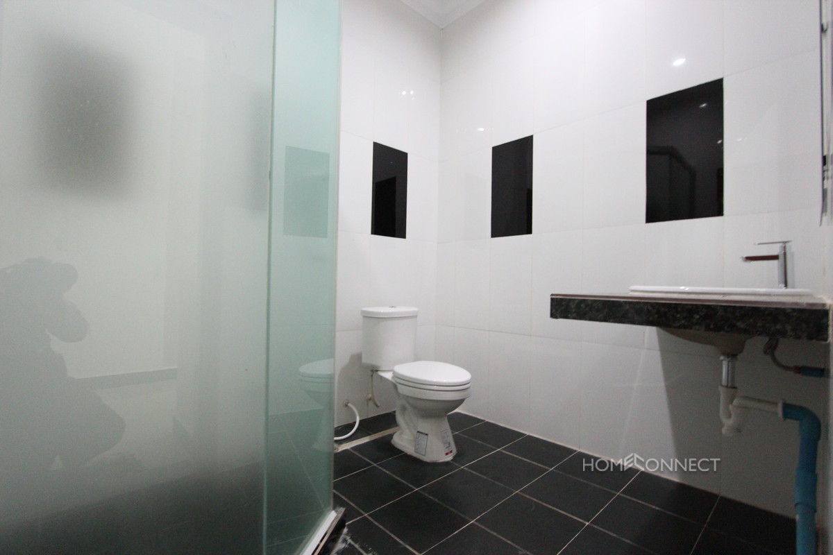 Spacious 1 Bedroom 1 Bathroom Studio Apartment in BKK3 | Phnom Penh Real Estate