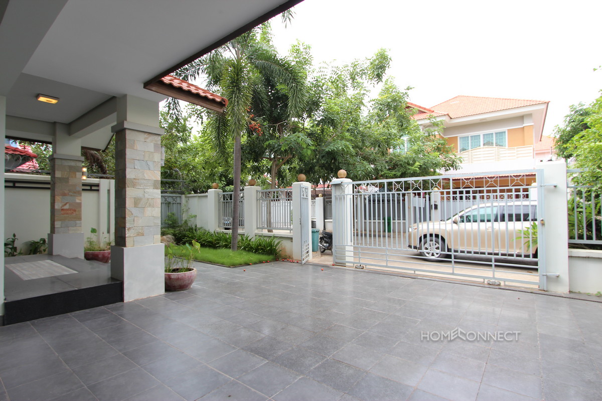 Western 3 Bedroom Family Villa For Rent Near Aeon Mall | Phnom Penh Real Estate