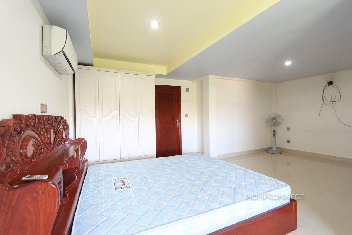 Budget 4 Bedroom 4 Bathroom Townhouse Near Russian Market | Phnom Penh Real Estate