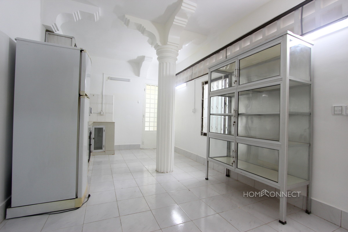 Private Pool Budget Villa with 3 Bedrooms 4 Bathrooms in Toul Kork | Phnom Penh Real Estate