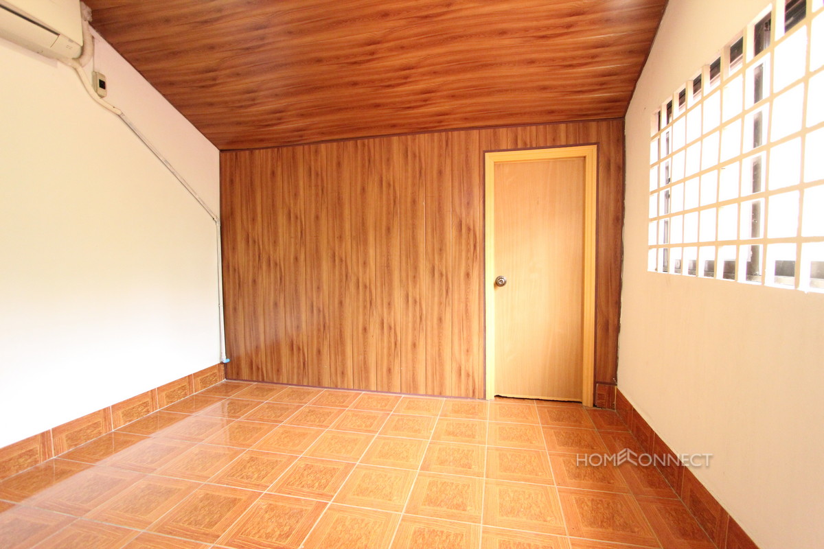 Private Pool Budget Villa with 3 Bedrooms 4 Bathrooms in Toul Kork | Phnom Penh Real Estate