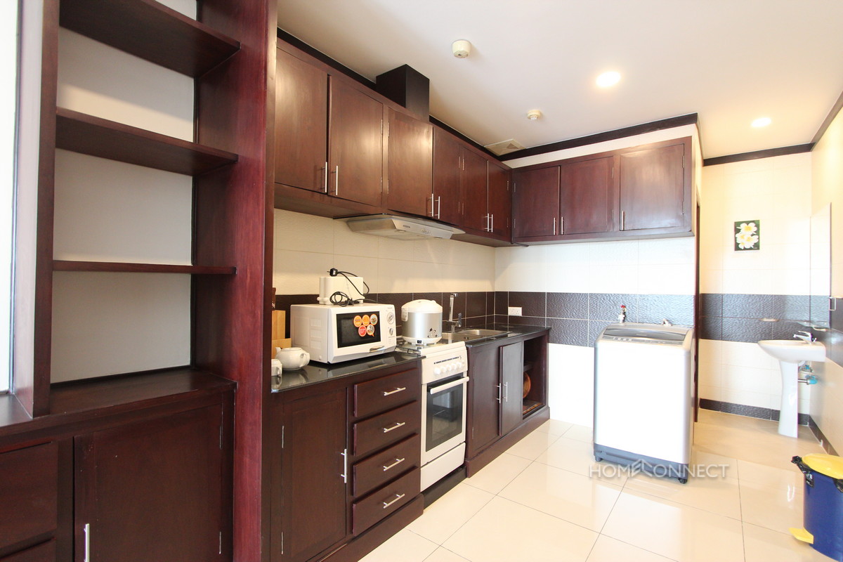 Spacious 1 Bedroom 1 Bathroom High Rise Apartment in BKK1 | Phnom Penh Real Estate