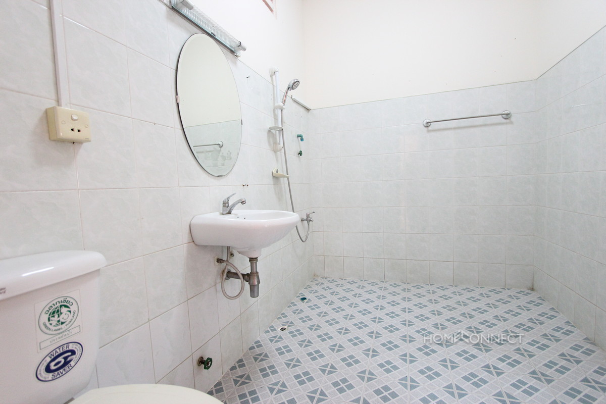 Spacious 6 Bedroom 7 Bathroom Villa in Toul Kork | Phnom Penh Real Estate