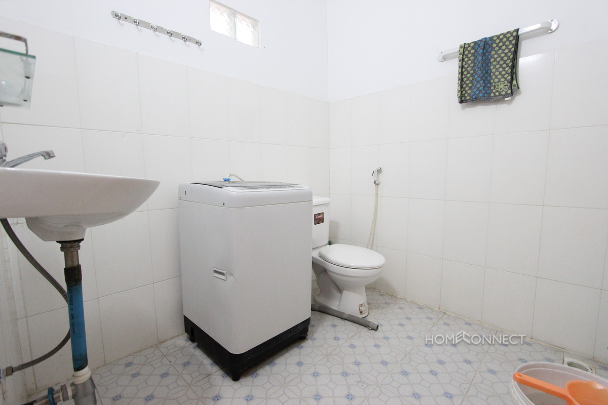 Comfortable 1 Bedroom 1 Bathroom Apartment for Rent in Daun Penh | Phnom Penh Real Estate