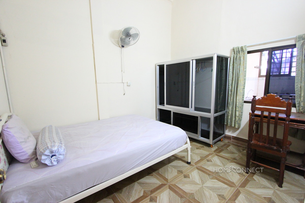Budget 2 Bedroom 1 Bathroom Apartment Near Riverside | Phnom Penh Real Estate