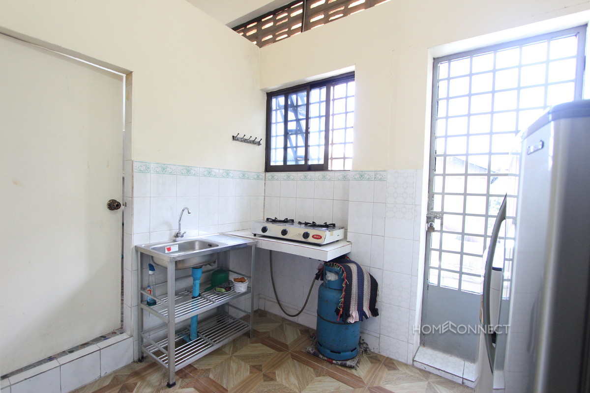 Budget 2 Bedroom 1 Bathroom Apartment Near Riverside | Phnom Penh Real Estate