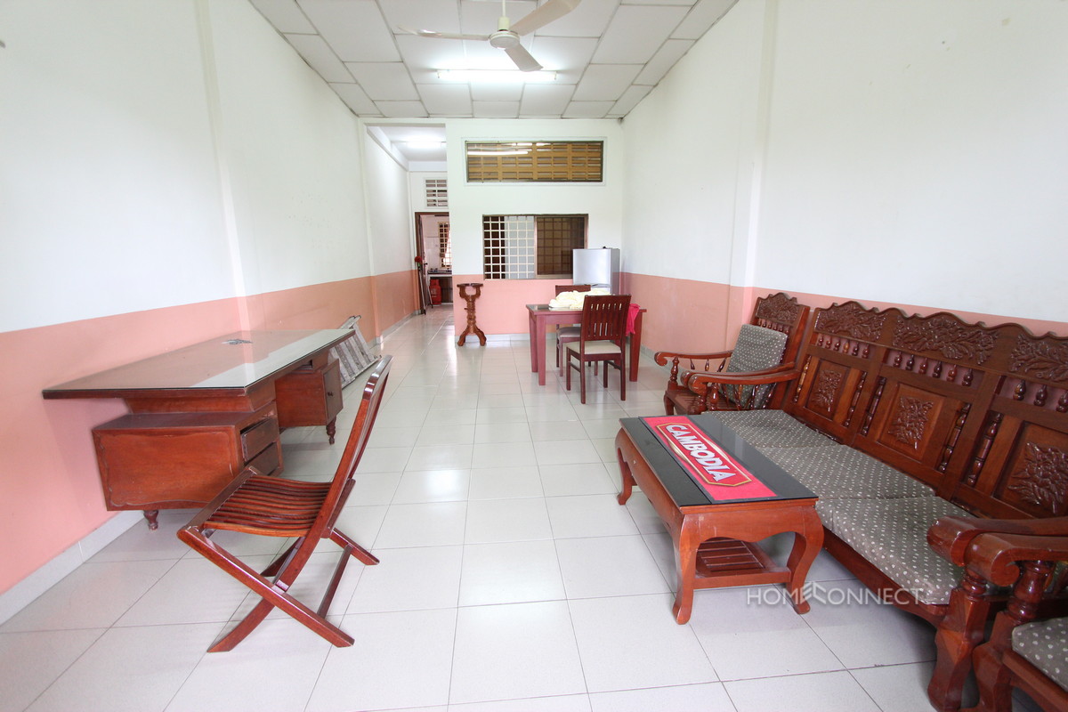 Cozy 1 Bedroom 1 Bathroom Apartment for Rent Near Riverside | Phnom Penh Real Estate