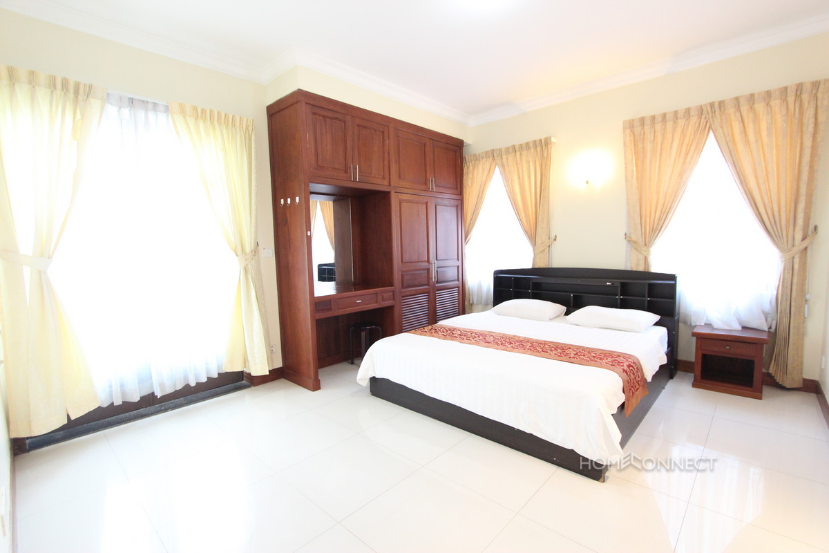 Luxurious Serviced 1 Bedroom 1 Bathroom Apartment for Rent in 7 Makara | Phnom Penh Real Estate