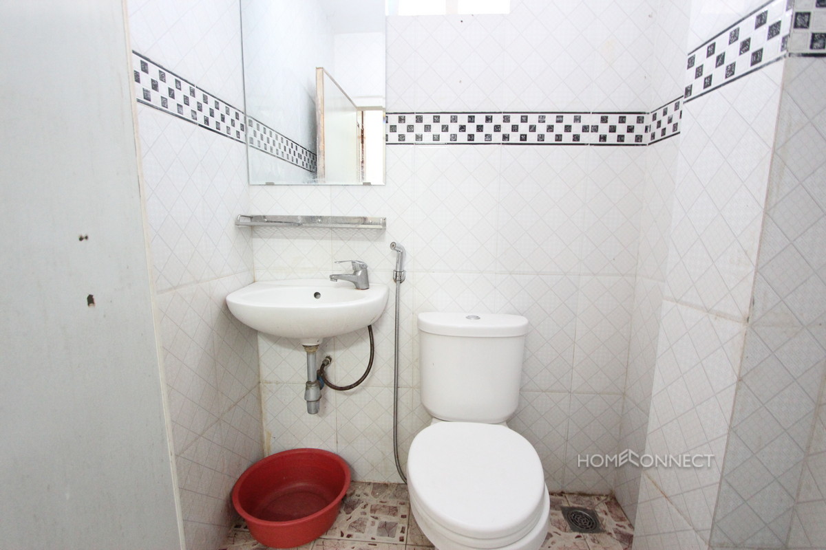 Cozy 1 Bedroom 1 Bathroom Apartment for Rent in Tonle Bassac | Phnom Penh Real Estate