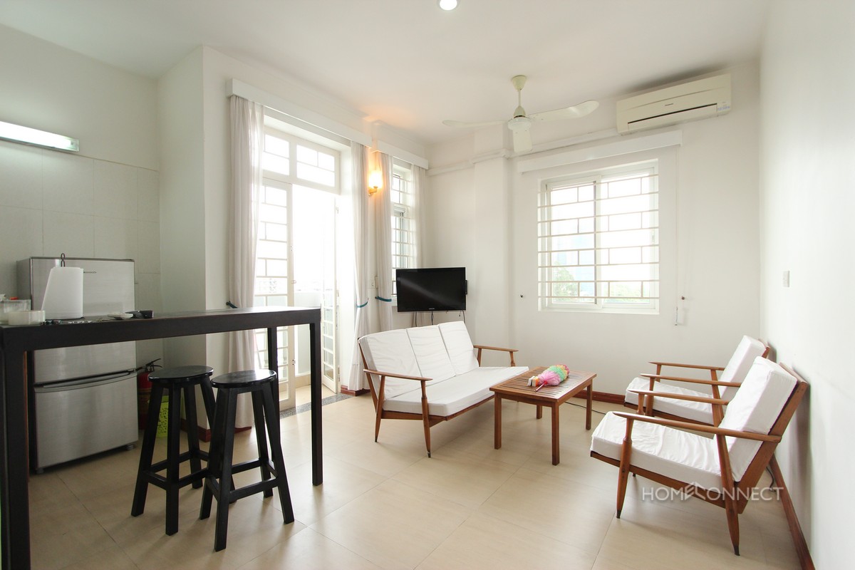 Budget 1 Bedroom 2 Bathroom Apartment for Rent in Tonle Bassac | Phnom Penh Real Estate