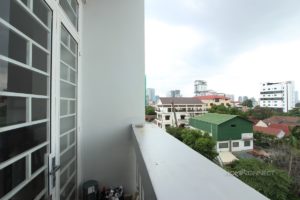 Budget 1 Bedroom 2 Bathroom Apartment for Rent in Tonle Bassac | Phnom Penh Real Estate