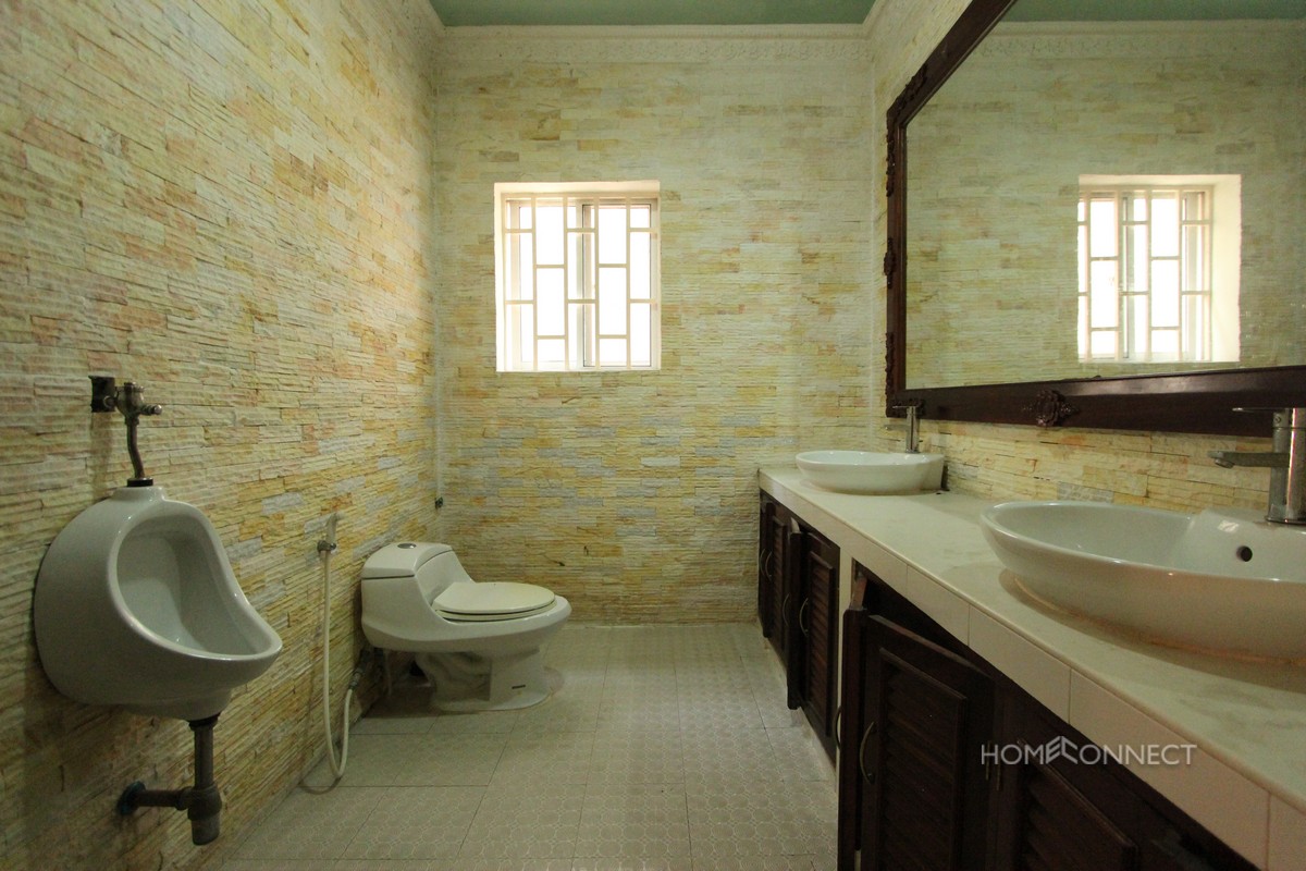 Spacious 4 Bedroom 4 Bathroom Villa For Rent in BKK1 | Phnom Penh Real Estate