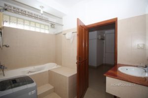 Budget 3 Bedroom 3 Bathroom Apartment for Rent in Wat Phnom | Phnom Penh Real Estate