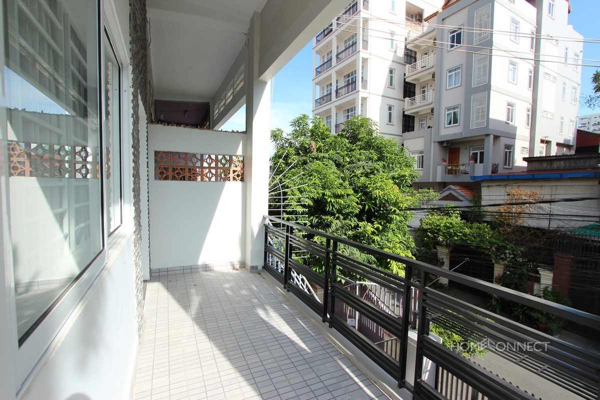 Spacious 1 Bedroom 2 Bathroom Apartment for Rent in Russian Market | Phnom Penh Real Estate