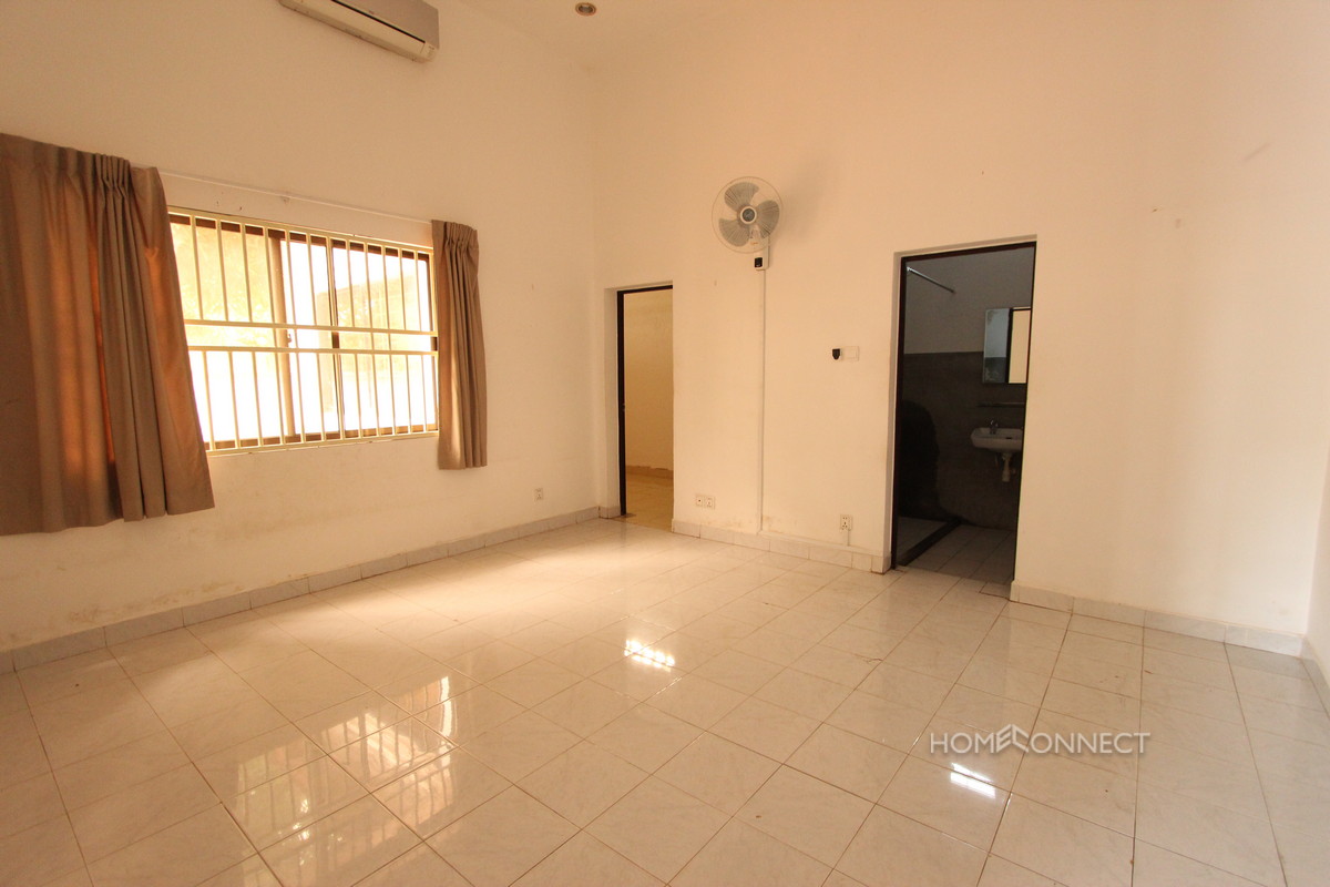 Swimming Pool 3 Bedroom Villa For Rent in BKK1 | Phnom Penh Real Estate