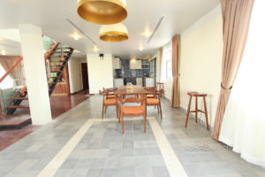 Penthouse With 3 Bedrooms in Wat Phnom | Phnom Penh Real Estate