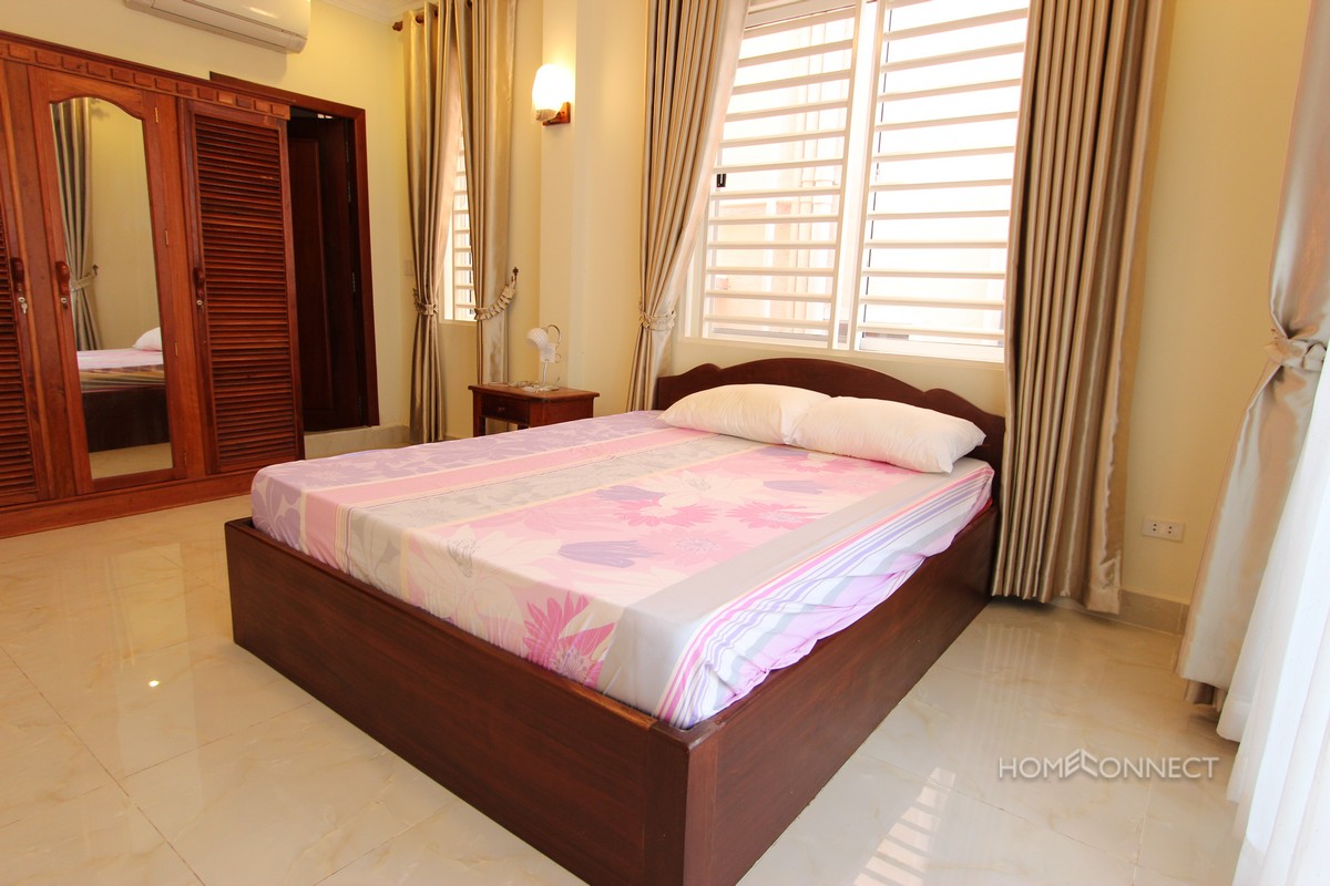 Western 2 Bedroom Behind The Royal Palace | Phnom Penh Real Estate