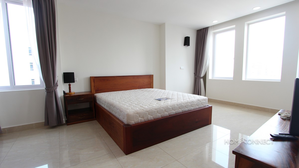 Spacious 2 Bedroom Apartment Close to Russian Market | Phnom Penh Real Estate