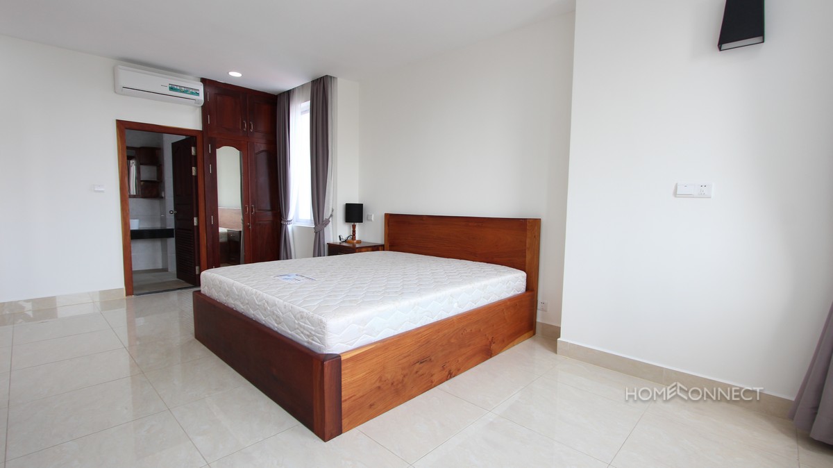 Spacious 2 Bedroom Apartment Close to Russian Market | Phnom Penh Real Estate