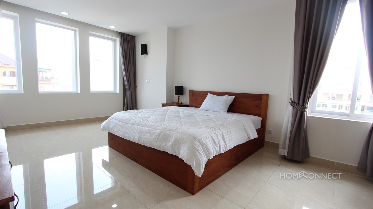 Spacious 2 Bedroom Apartment Close to Russian Market | Phnom Penh Real Estate