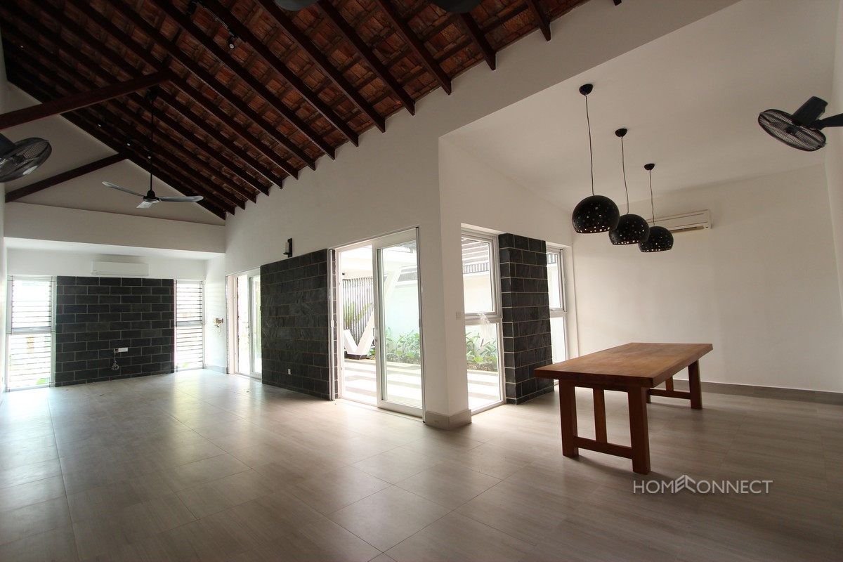 Family Sized Villa For Rent Close to The Royal Palace | Phnom Penh Real Estate