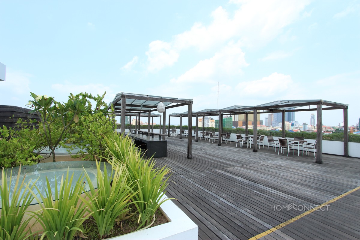 Modern 2 Bedroom Apartment For Rent Close to Independence Monument | Phnom Penh Real Estate
