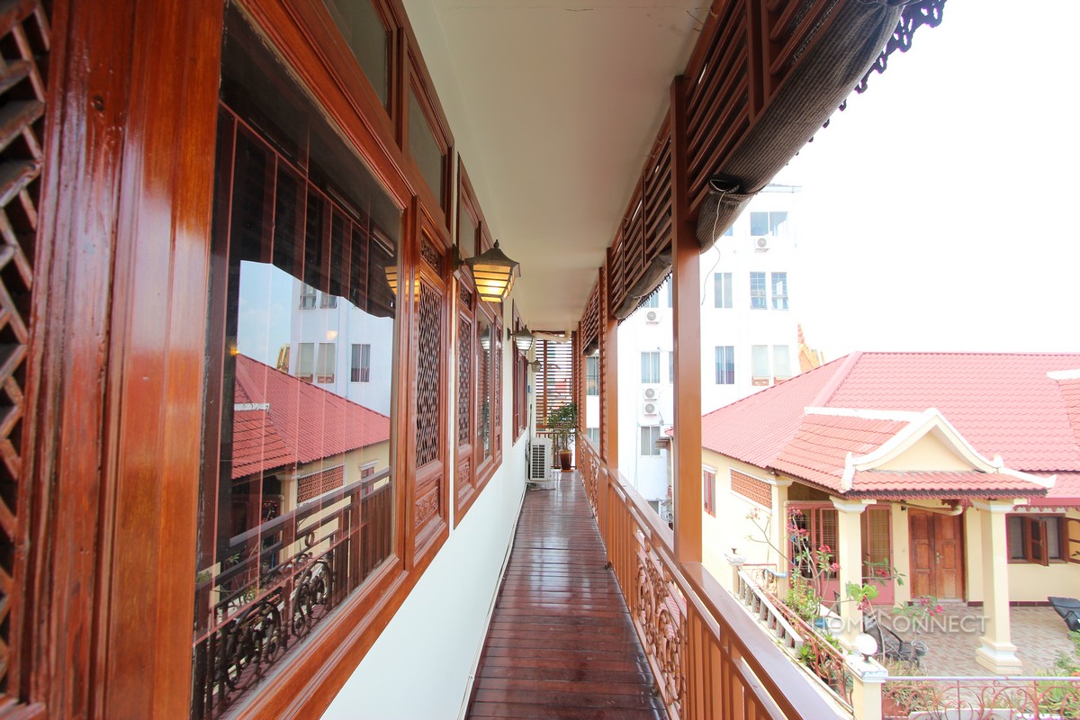 Traditional 2 Bedroom Apartment Near National Museum | Phnom Penh Real Estate