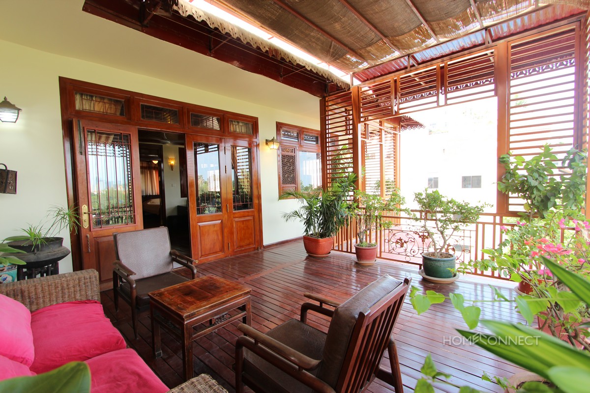 Traditional 2 Bedroom Apartment Near National Museum | Phnom Penh Real Estate