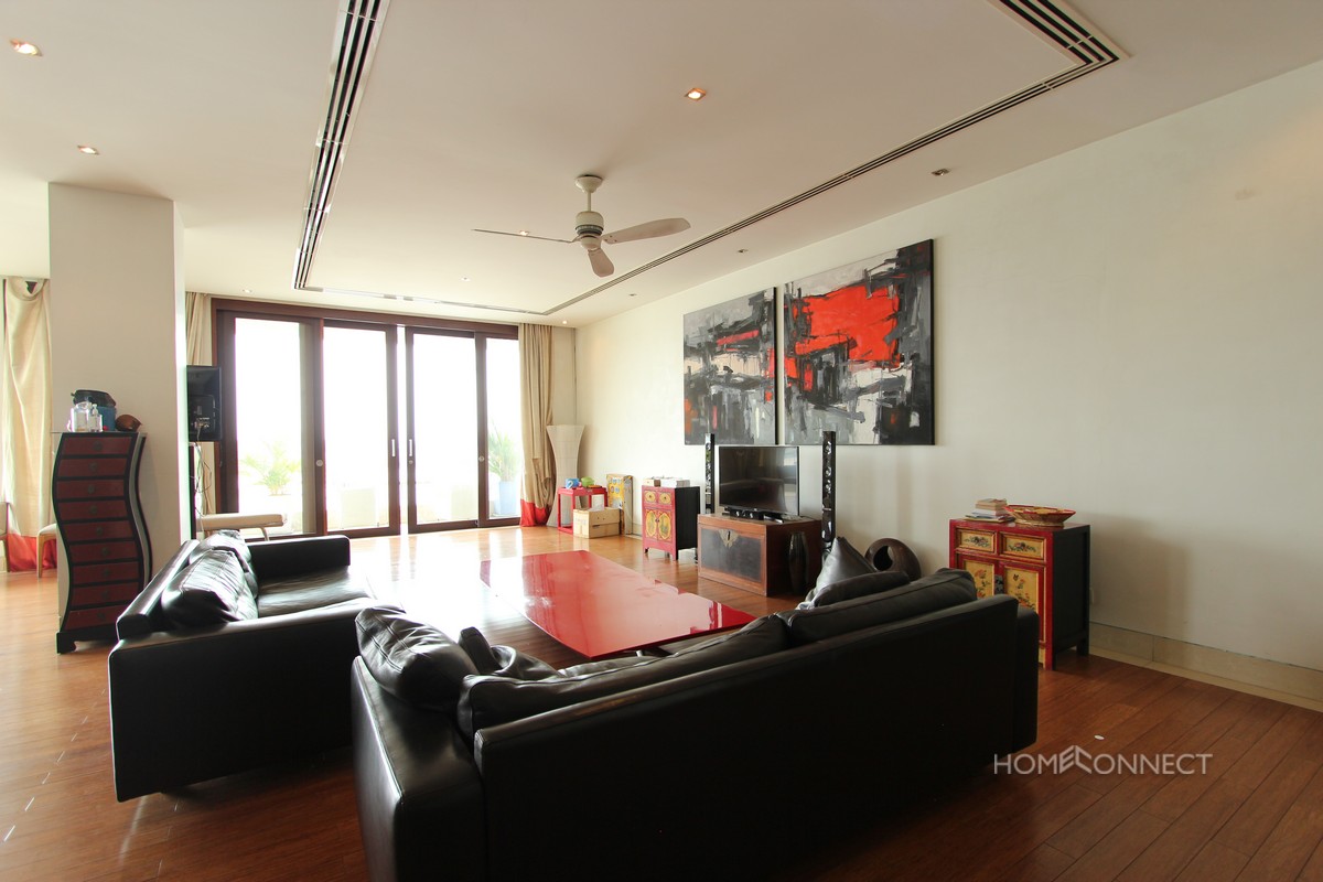 Beautiful 6 Bedroom Apartment on Riverside | Phnom Penh Real Estate