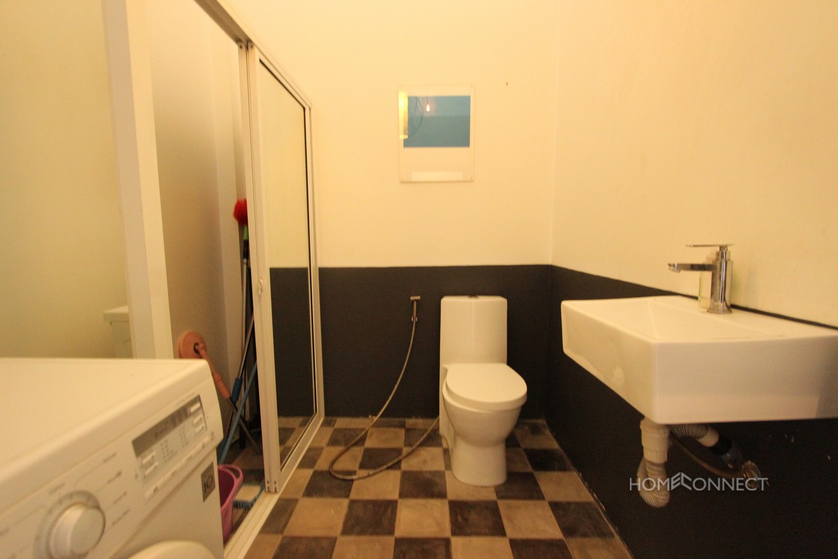 Private Terrace 3 Bedroom For Sale Near Riverside | Phnom Penh Real Estate
