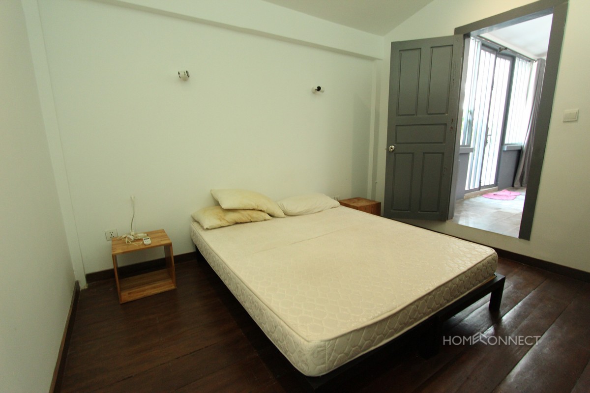 Private Terrace 3 Bedroom Near Riverside | Phnom Penh Real Estate