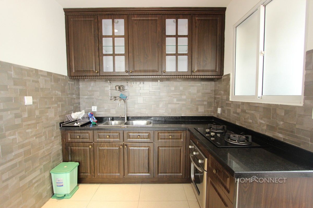 Bright Western Style 2 Bedroom Near Independence Monument | Phnom Penh Real Estate