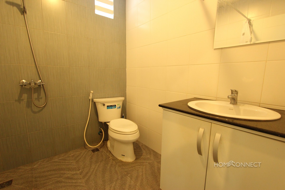 Bright 1 Bedroom Modern Apartment in BKK3 | Phnom Penh Real Estate